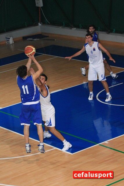 101128_sport 335y_tn.jpg